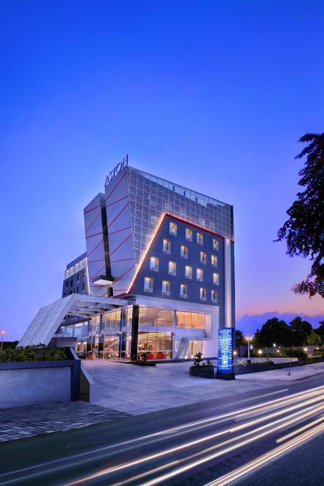 Aston Lampung City Hotel Bandar Lampung Eksteriør billede