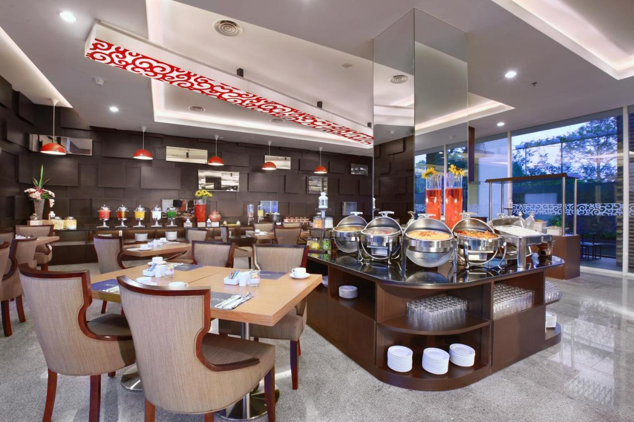 Aston Lampung City Hotel Bandar Lampung Eksteriør billede