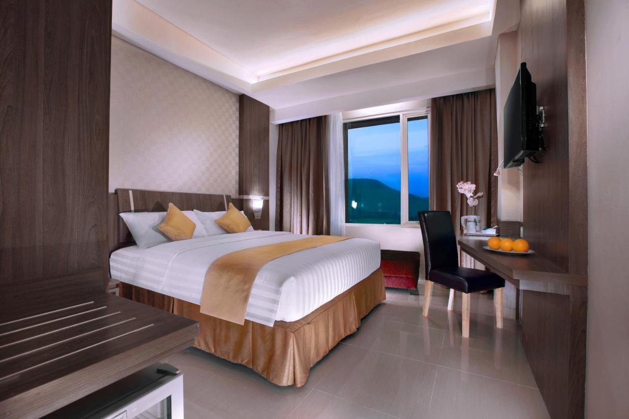 Aston Lampung City Hotel Bandar Lampung Eksteriør billede
