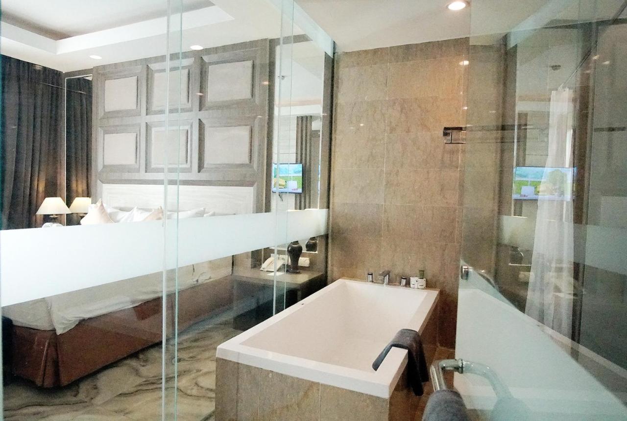Aston Lampung City Hotel Bandar Lampung Eksteriør billede